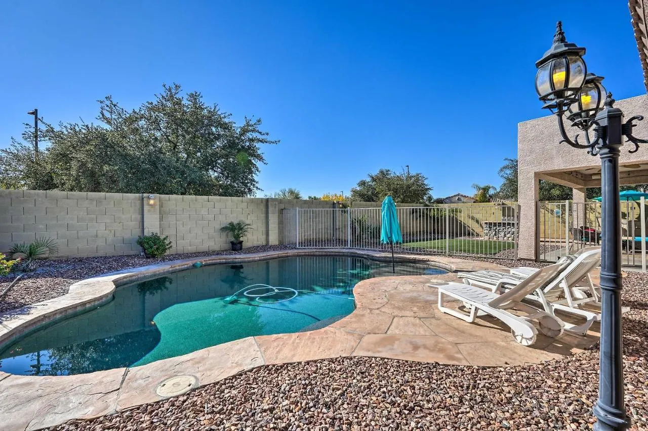 Goodyear Desert Oasis With Patio And Game Room! Nyaraló